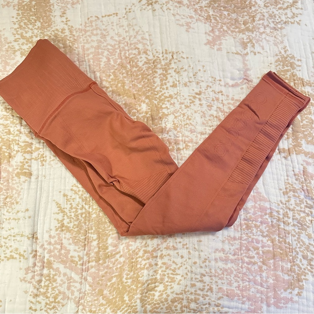 Avocado x Tone It Up Leggings